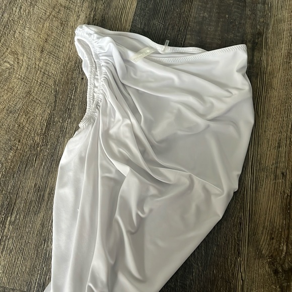 Norma Kamali Diana Top XS - Picture 3 of 4